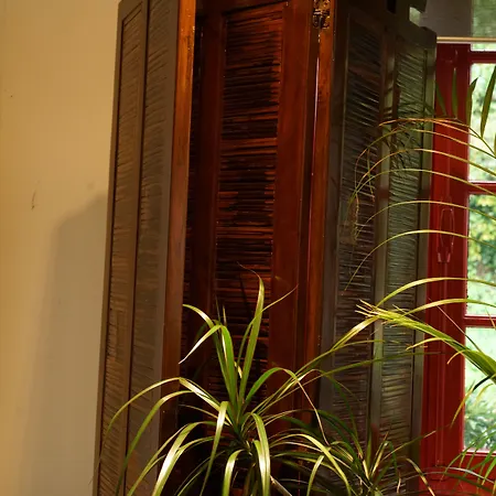 De La Durdent فندق 3*